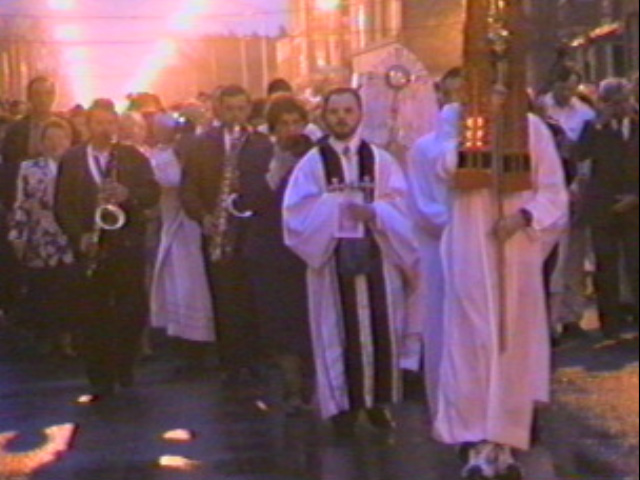 Rezurekcja, St.Helen's Chicago, (c) 2000 AHG/DJGunkel